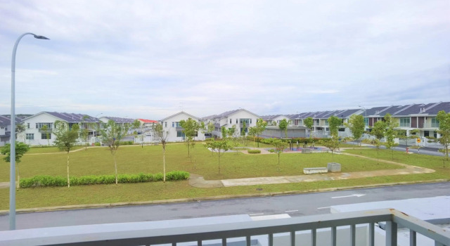 Desaru Baby & Kids Friendly Pool Vacation Homestay, Varaa Hotelli Hotellit Johor pysäköinnillä, Pysäköinti