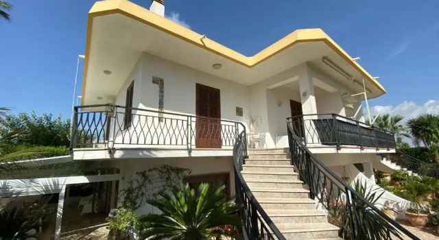 Коттедж Holiday home Mediterraneo