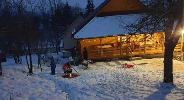 Casa Leca, Rezerwuj Hotel Hotele w Carpathians - Romania z parkingiem, Parking