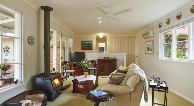 Karri House. Eat - Stay - Love, Забронировать Отель Маргарет-Ривер Geographe Bay, рядом с Leeuwin-Naturaliste National Park