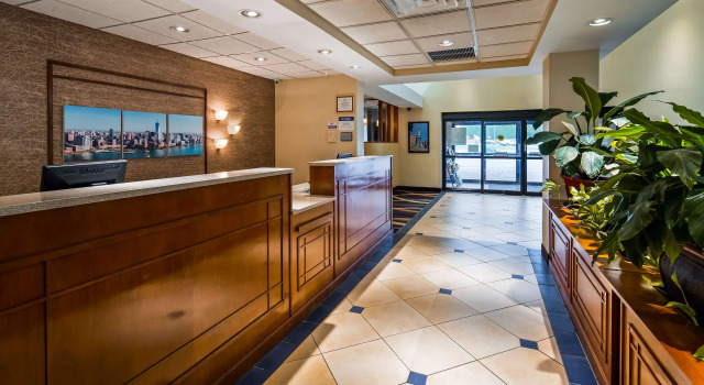 Best Western PLUS Galleria Inn & Suites, Book Hotel Buffalo Buffalo