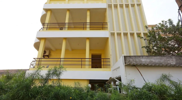 OYO 12337 Hotel Rupashi Bangla