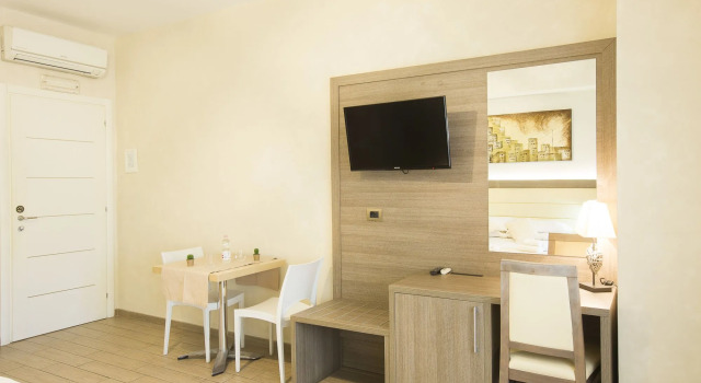 Relais Tiburtina, Забронировать Отель Отели Рима с парковкой, рядом с Verano Cemetery, Парковка