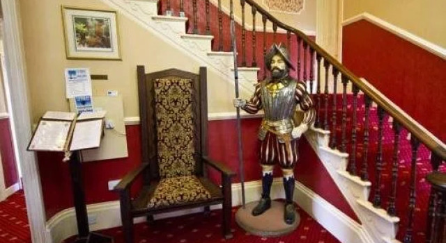 Howden Court Hotel, Varaa Hotelli Torquay Devon