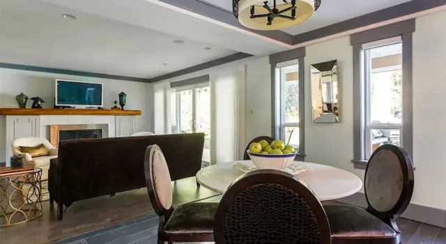 Suite Smart Ocean Park Luxury Rentals, Забронировать Отель Отели Суррей с бассейном, Бассейн