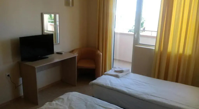 Студия с балконом и с красивым видом из окна Aparthotel Lucky Family
