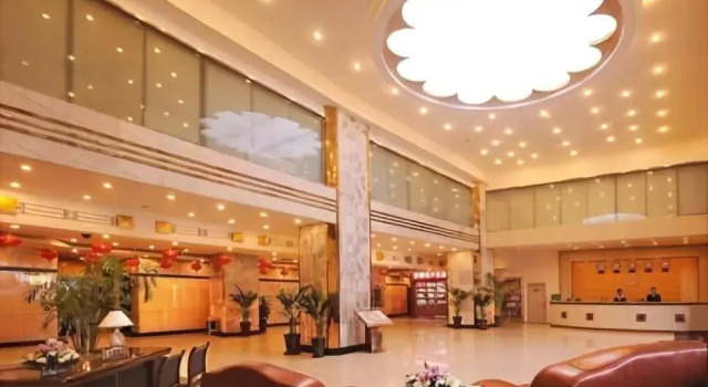Jingu Hotel-Urumqi, Rezerwuj Hotel Hotele 3-gwiazdkowe w Xinjiang, 3*