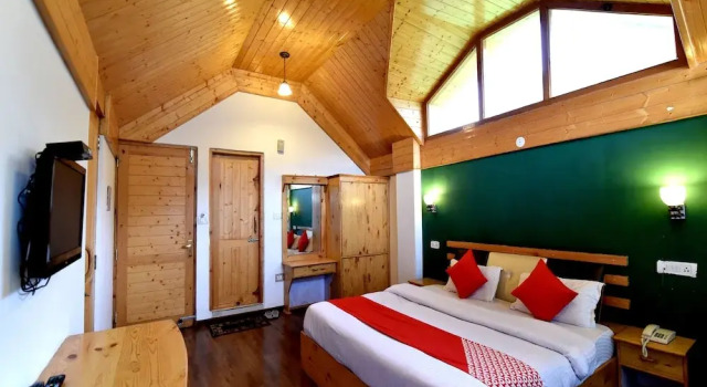 OYO 11677 Hidden Heaven Cottage, Забронировать Дом для отпуска Коттеджи Манали, Коттедж