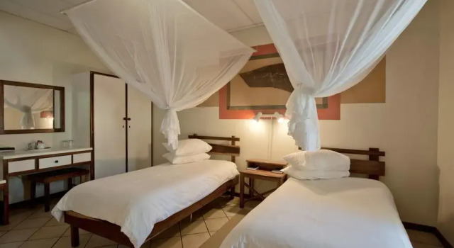 Oshakati Country Hotel, Reserva ahora Hotel Oshakati Namibia