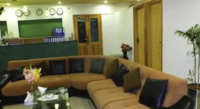 Capetown Guest House, Book Pension Islamabad Pakistan, nær Safa Gold Mall
