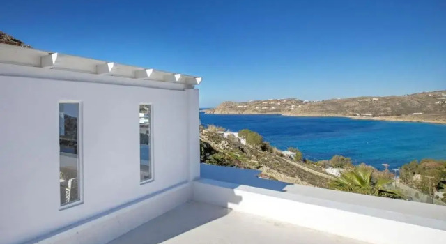 Mykonian house in Elia beach by GHH