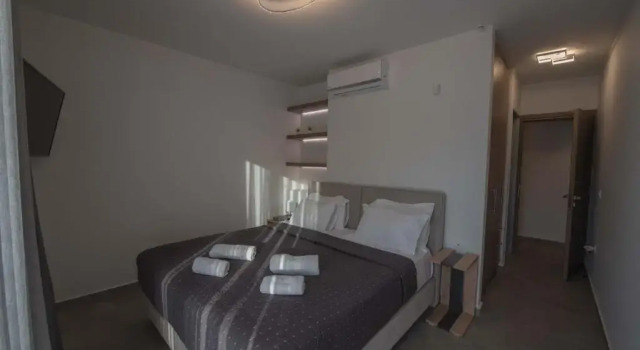 Mr Grey Luxury Villa, Забронировать Вилла Коттеджи Меганиси, Коттедж