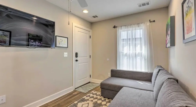 Updated Savannah Apartment - Walk to Forsyth Park!, Забронировать Апартаменты/квартира Апартаменты Саванны, рядом с Музей африканского искусства в городе Саванна, Апартаменты/квартира