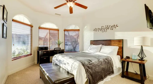 Коттедж с 3 комнатами Fire Pit & Mountain Views: Horseshoe Bend Retreat