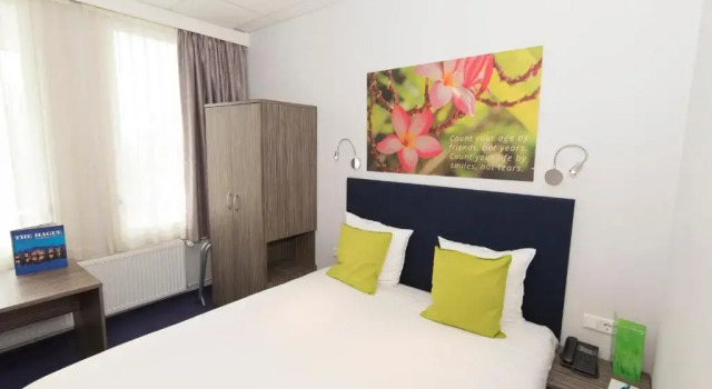 Двухместный номер Standard Court Garden Hotel