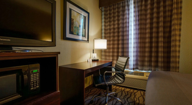 Четырёхместный номер Standard Quality Inn I-75 West Chester-North Cincinnati