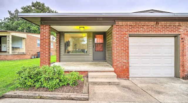 Lovely Tulsa Home: Steps to Park, 5 Mi to Downtown, Reservar Hotel Tulsa Oklahoma