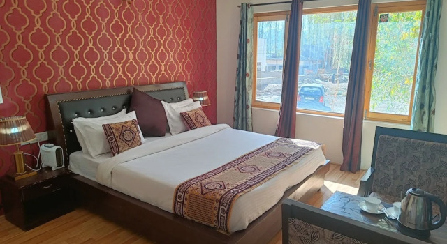Munna Palace