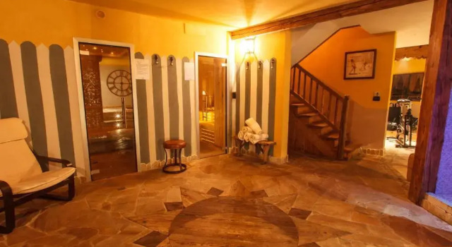 Шале Au Coeur Des Neiges Resort SPA & FREE E-BIKE