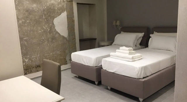 B&B Vicoli di Napoli, Забронировать Отель «постель и завтрак» Отели Неаполя 3 звезды, рядом с Кастель-дель-Ово, 3*
