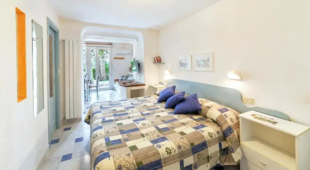 Villa Ravino Secret Retreat, Buchen Sie Aparthotel Hotels in Forio d'Ischia mit Pool, Schwimmbad