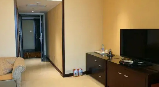 Quyue Business Hotel, Boek Hotel Hotels in Guangdong met parkeren, Parkeren