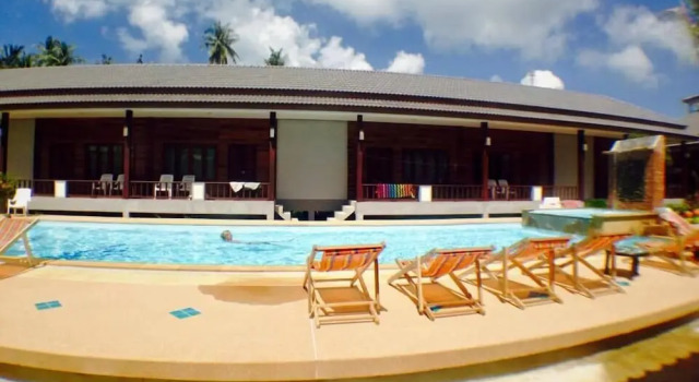 Номер Deluxe с балконом и с красивым видом из окна Khum Laanta Resort - SHA Extra Plus
