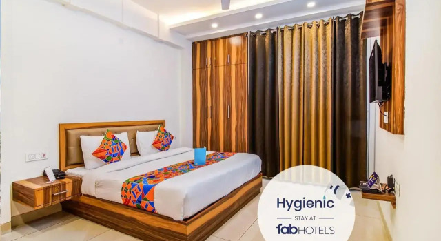 FabHotel Kiara