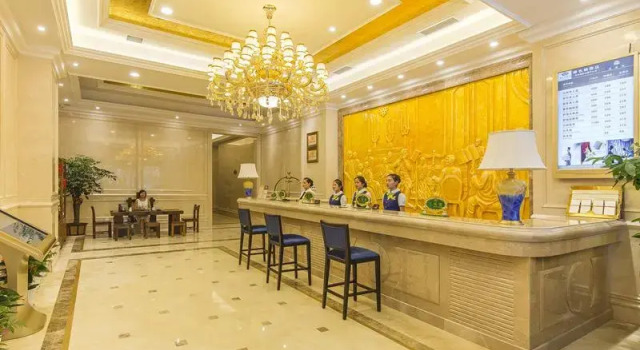Vienna Hotel (Xi'an International Convention and Exhibition Center), Prenota Hotel Hotel a Shaanxi con piscina, Piscina