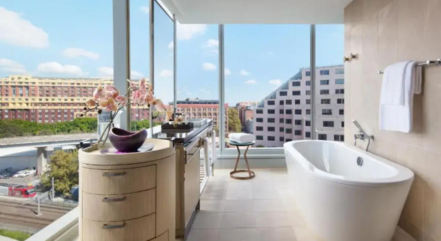 Двухместный номер Luxury Sofitel Sydney Darling Harbour