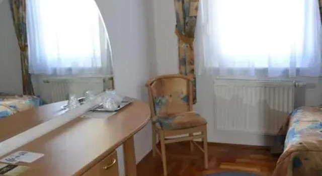 Двухместный номер Standard Leier Business Hotel