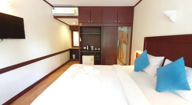 Двухместный номер Deluxe с балконом и с видом на сад Isle Beach Resort Krabi-SHA