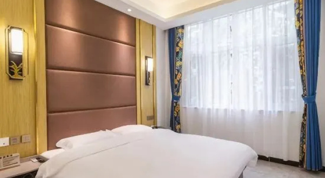 Люкс Yixian Xiangyun Homestay (Yishui Lake Taihang Water Town Shop)