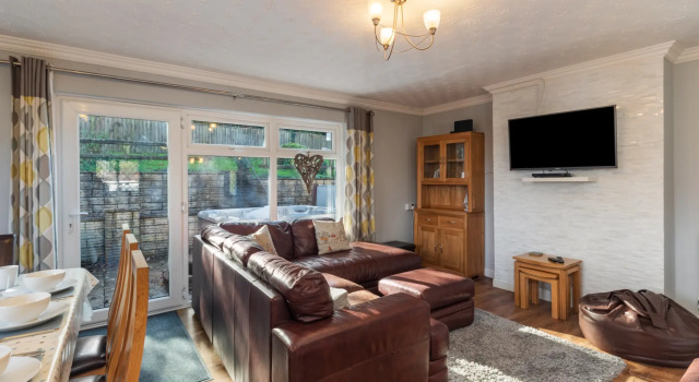 Hazelglade Cottage - Hot Tub, Games Room, Pet Friendly, Забронировать Дом для отпуска Сондерсфут 