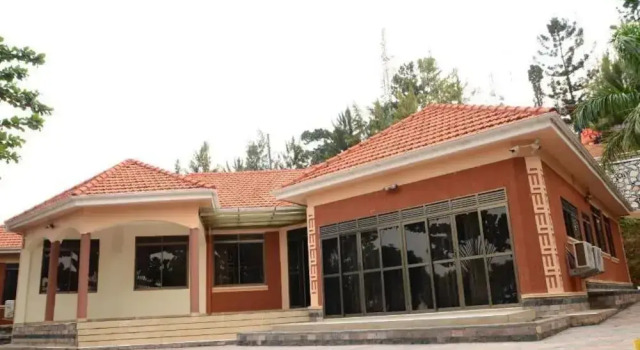 Georgina Gardens Hotel