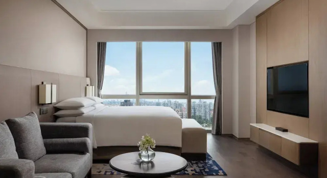 Двухместная Spacious Studio Apartment Shanghai Marriott Hotel Pudong East