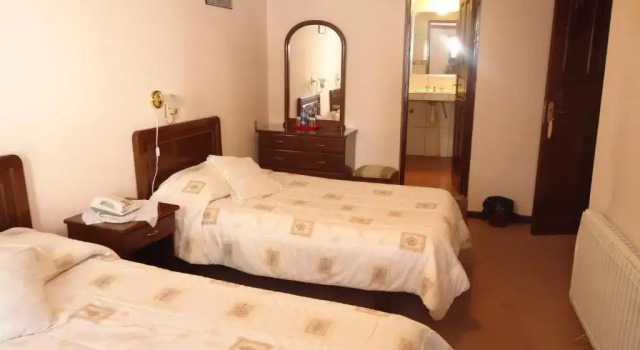 Hotel Gran Libertador, Забронировать Отель Отели департамента Потоси с завтраком, Завтраки