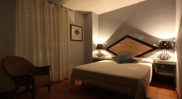 Hotel Rural Tres Mentiras, Забронировать Отель Отели Альдеануэва-дель-Камино с бассейном, Бассейн