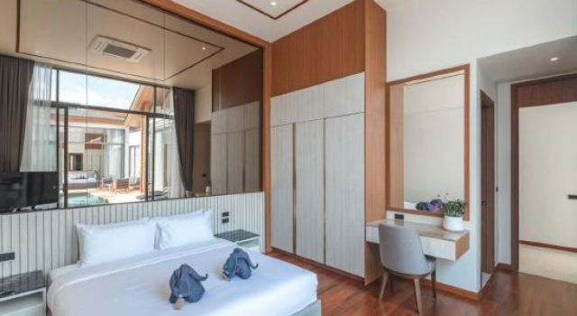 *Quiet Glamour Oasis - 4BR Poolside Sanctuary V186, Забронировать Отель Таланг остров Пхукет