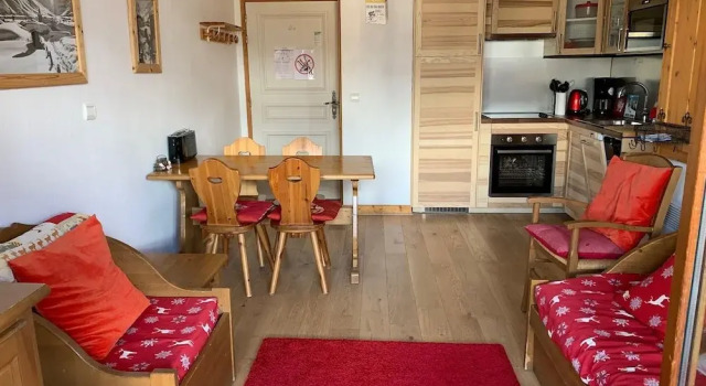 Chalets DE LA Vallee D'or - Primevere N°002 : 3 Pièces 6 Personnes / 3 Rooms 6 People, Забронировать Шале Виллы Овернь-Рона-Альпы, Вилла
