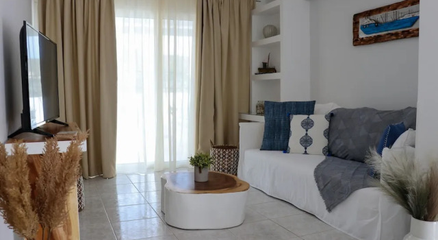 Апартаменты с 2 комнатами с балконом и с видом на гавань Grand Bleu Apartments & Villas