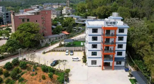 Flower Time Hot Spring B&B, Забронировать Отель «постель и завтрак» Хойчжоу Huizhou Area