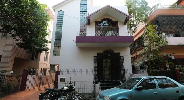 OYO 26595 Silver Leaf, Prenota Hotel Salt Lake City West Bengal