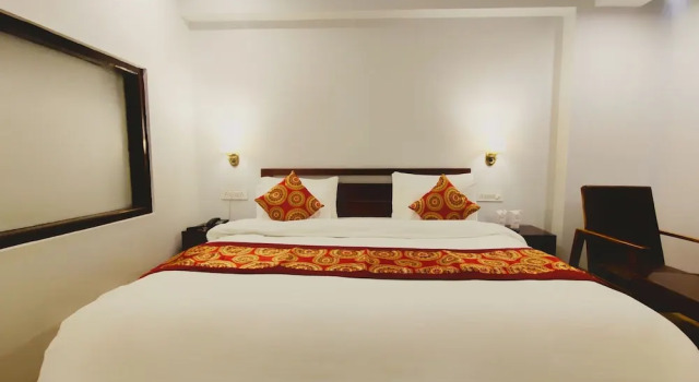 Hotel Apricot Inn