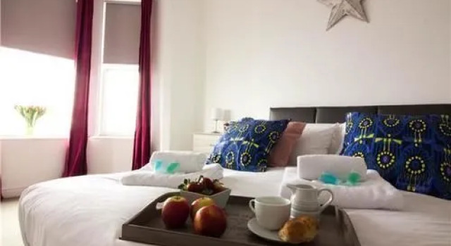 Diamond - Trent Apartment