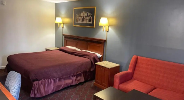 Четырёхместный номер Standard Budget Inn - Roxboro