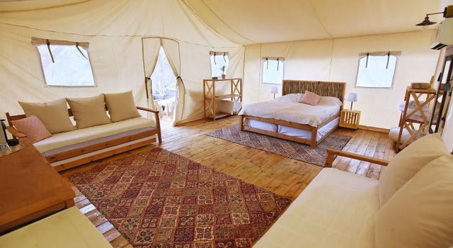 Тент с балконом Colonia Rest House Glamping
