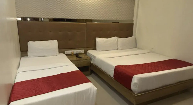 Трёхместный номер Deluxe Hotel Hometown - Near BKC