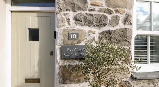 Bwthyn Cerrig Man Pebble Cottage, Prenota Casa vacanze Hotel a Gwynedd con parcheggio, Parcheggio
