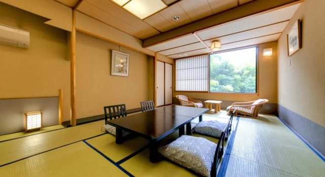 Номер Standard Komatsuya Hachinobou